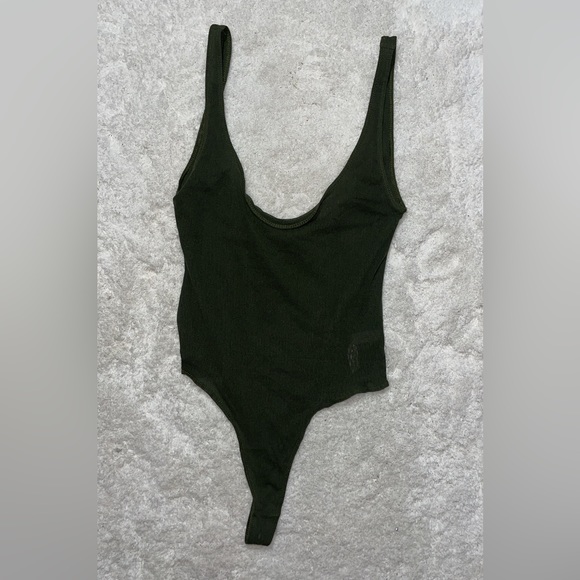 Body - Picture 3 of 3